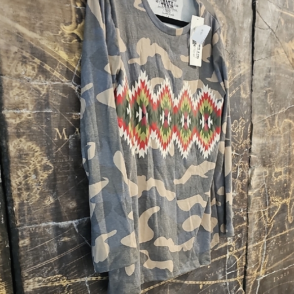 Crazy Train Graphic Tee - Black and White - Picture 3 of 3